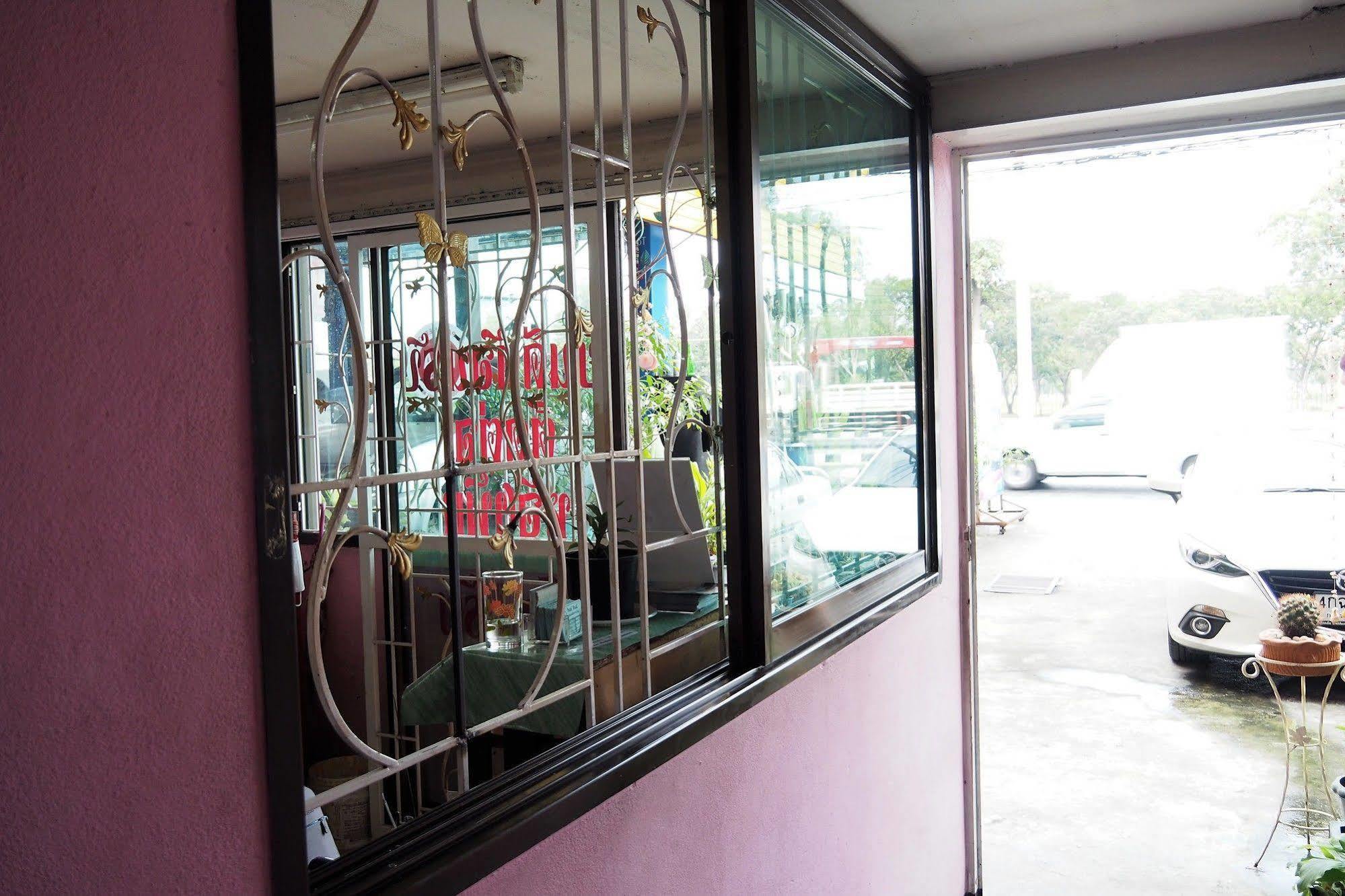 Wind Inn Bangkok Esterno foto